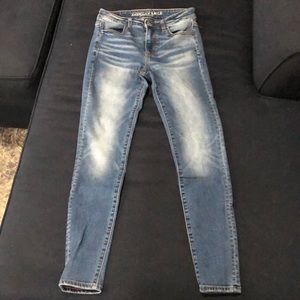 American Eagle Hi-Rise Jegging